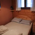 With Balcony For 6 People シャテル